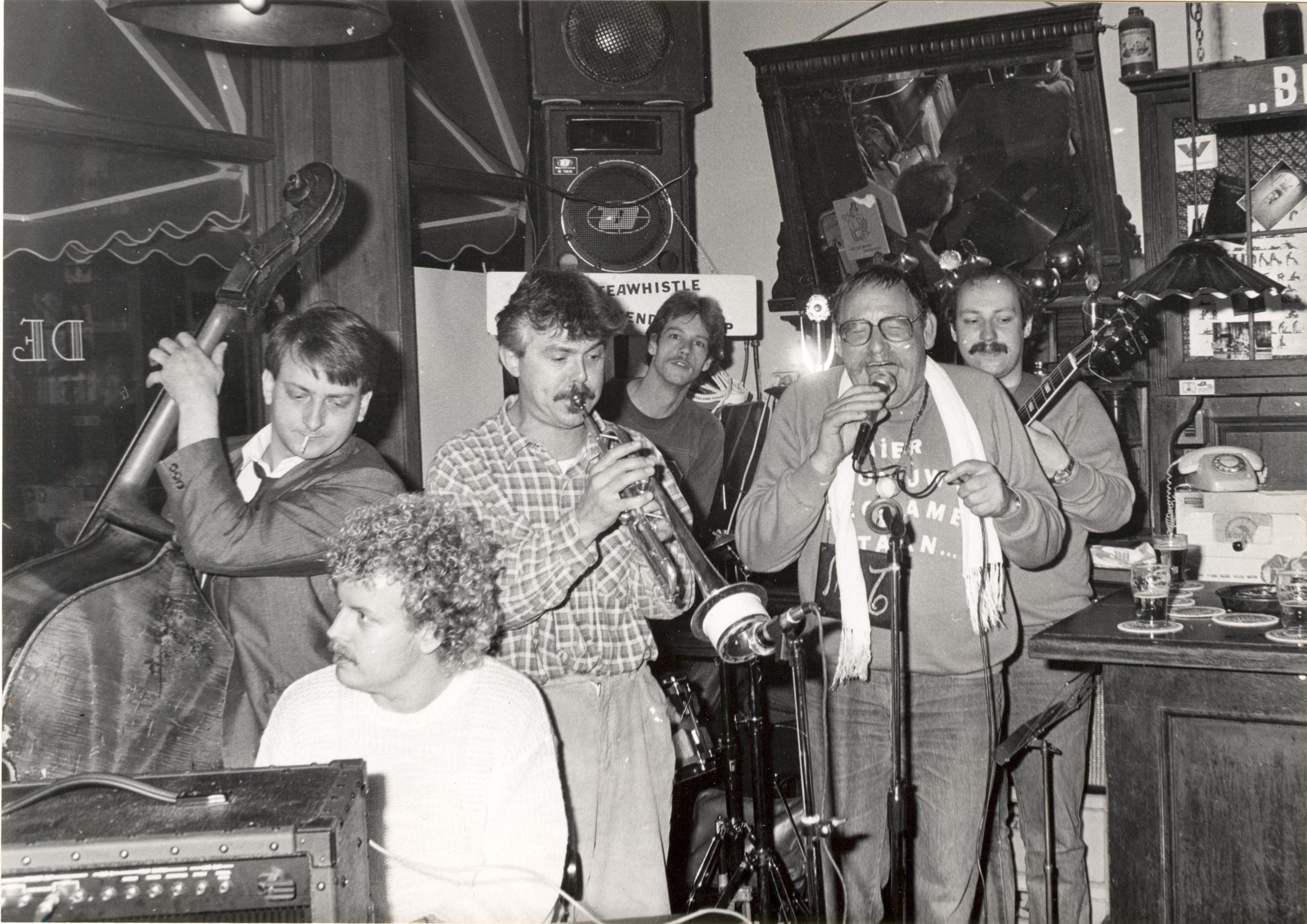12. Max Teawhistle & the Friends of Bop in Amsterdam ong. '85